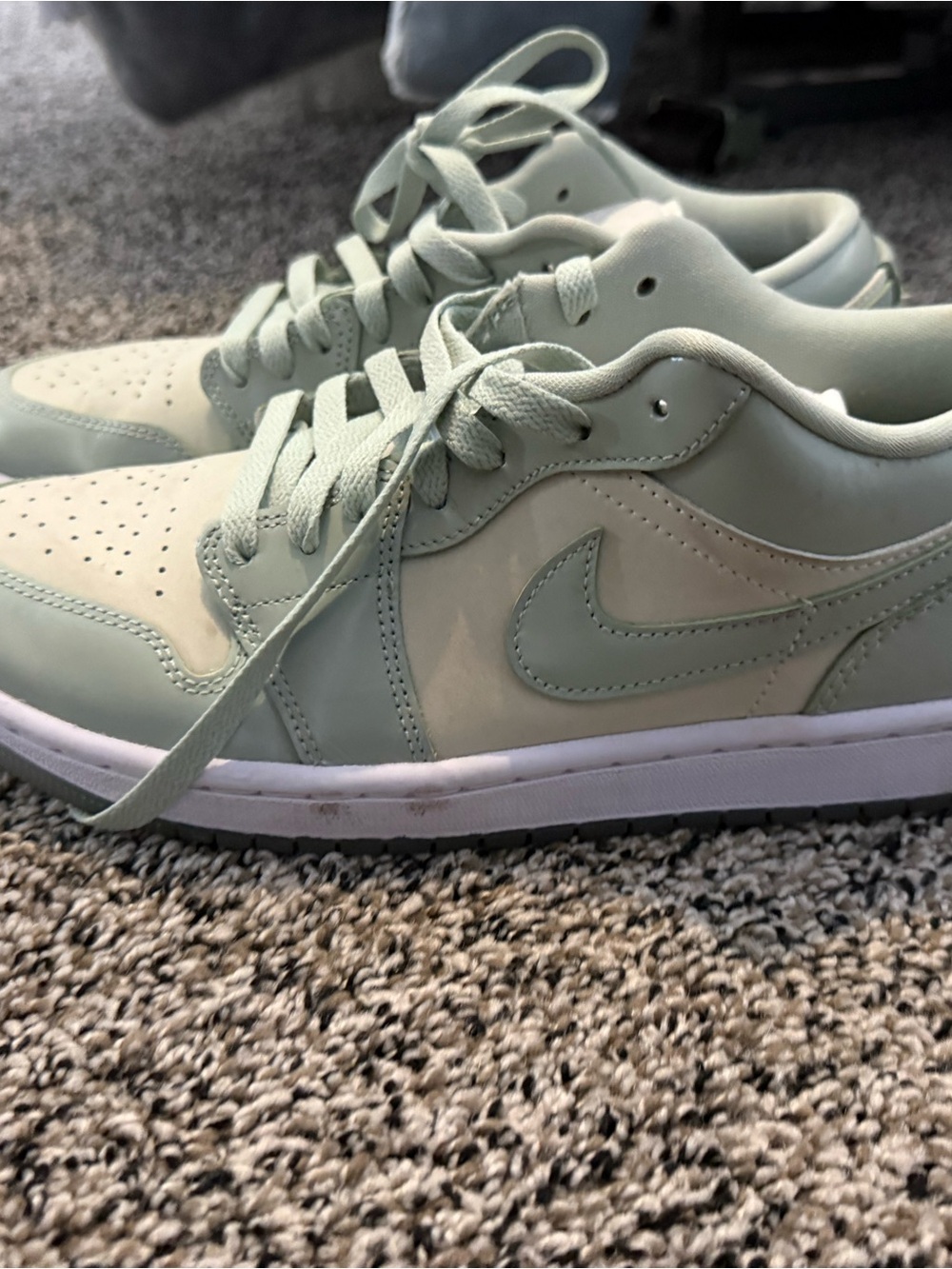 Nike Women's Low-Top Sneakers in Mint